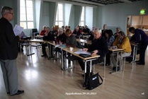 Osallistujia syyskokoukseen 29.10.2015