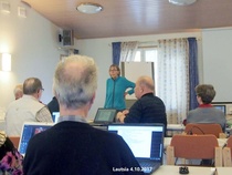 Laura avaa syyskokousta.2017.
kuva Irene Norrman